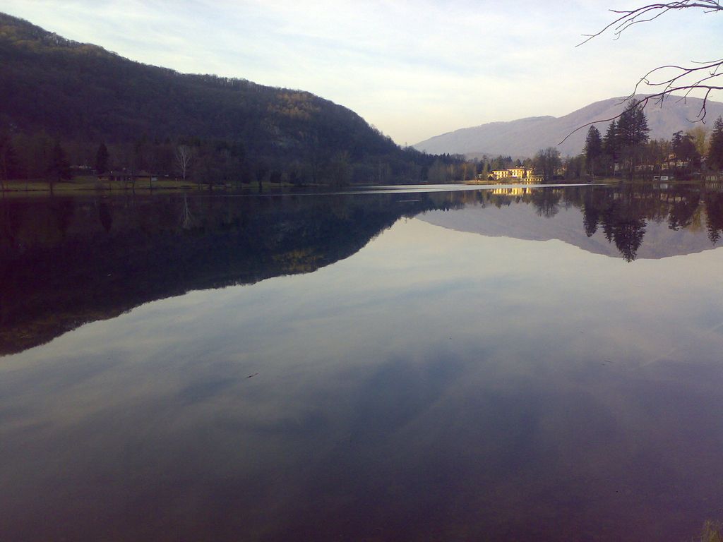 Photo №2 of Lago di Ghirla