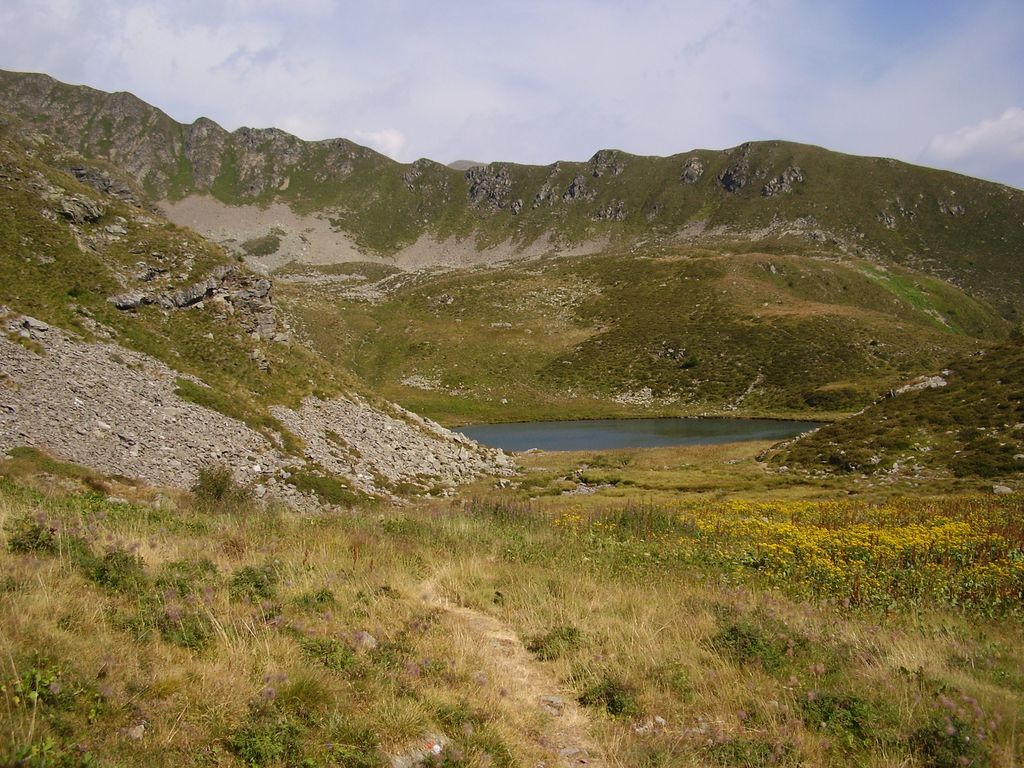 Photo №2 of Lago delle trote