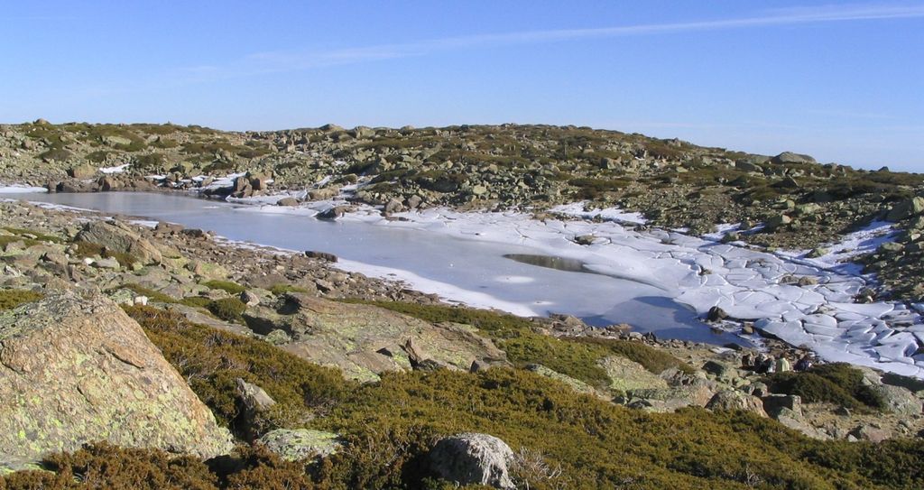 Photo №2 of Laguna de los Claveles