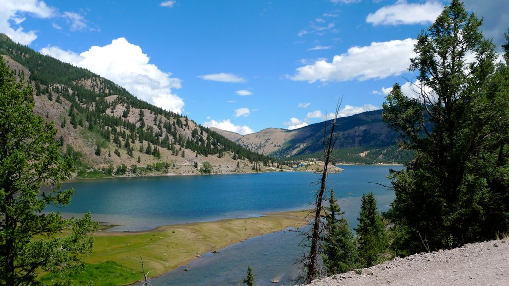 Photo №2 of Lake San Cristobal
