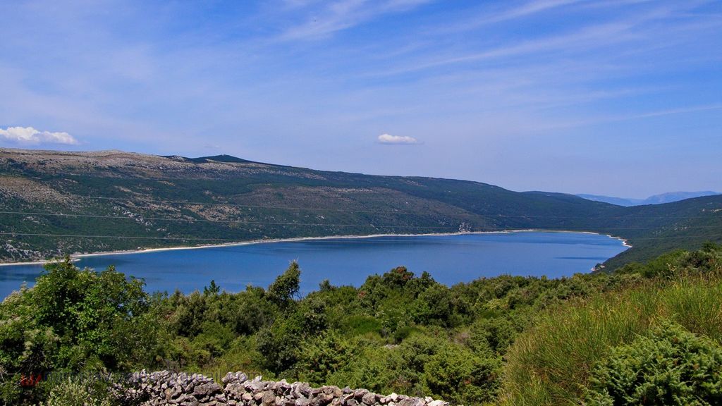 Photo №2 of Vransko jezero