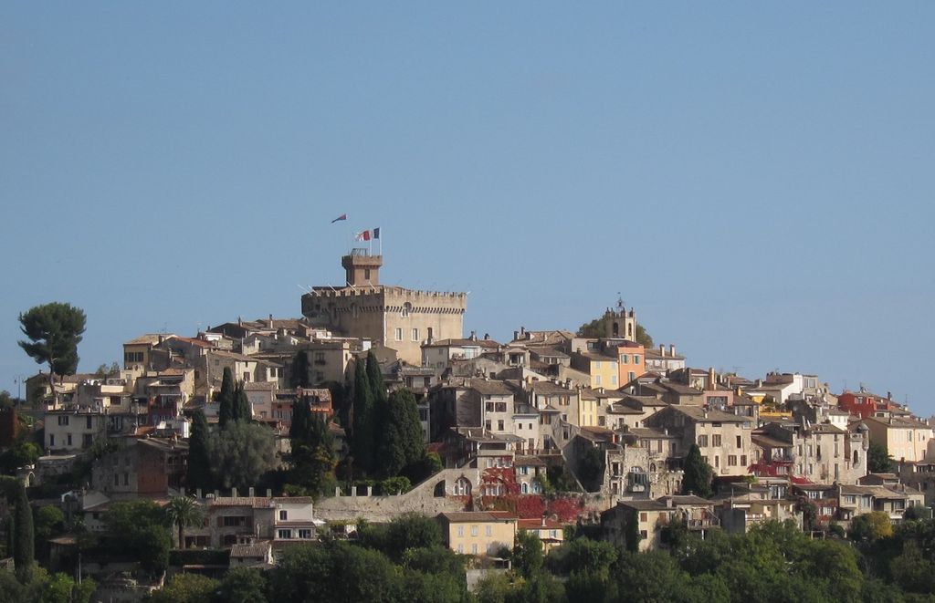Photo №4 of Château Grimaldi