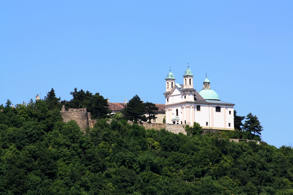 Photo №2 of Leopoldsberg
