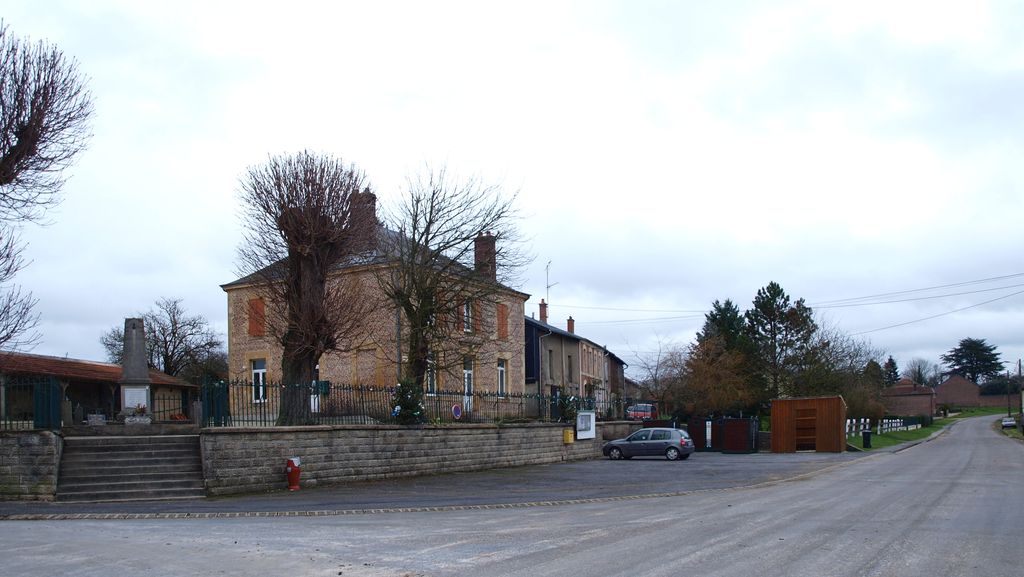 Photo №2 of Les Alleux