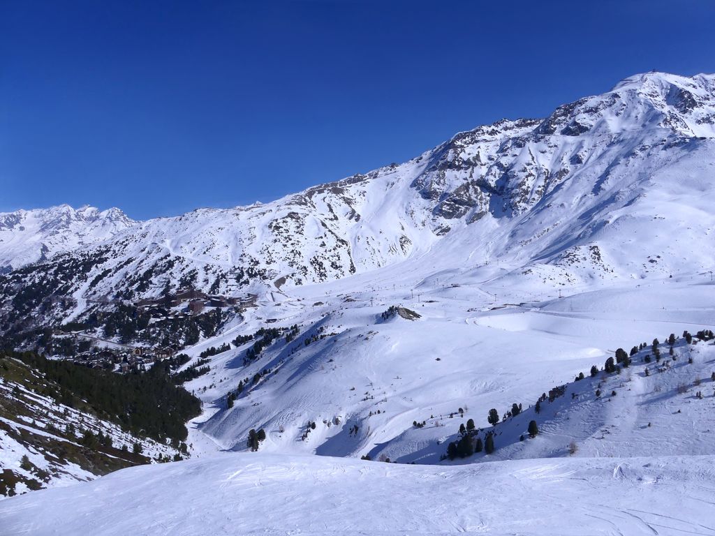 Photo №2 of Col des Frettes