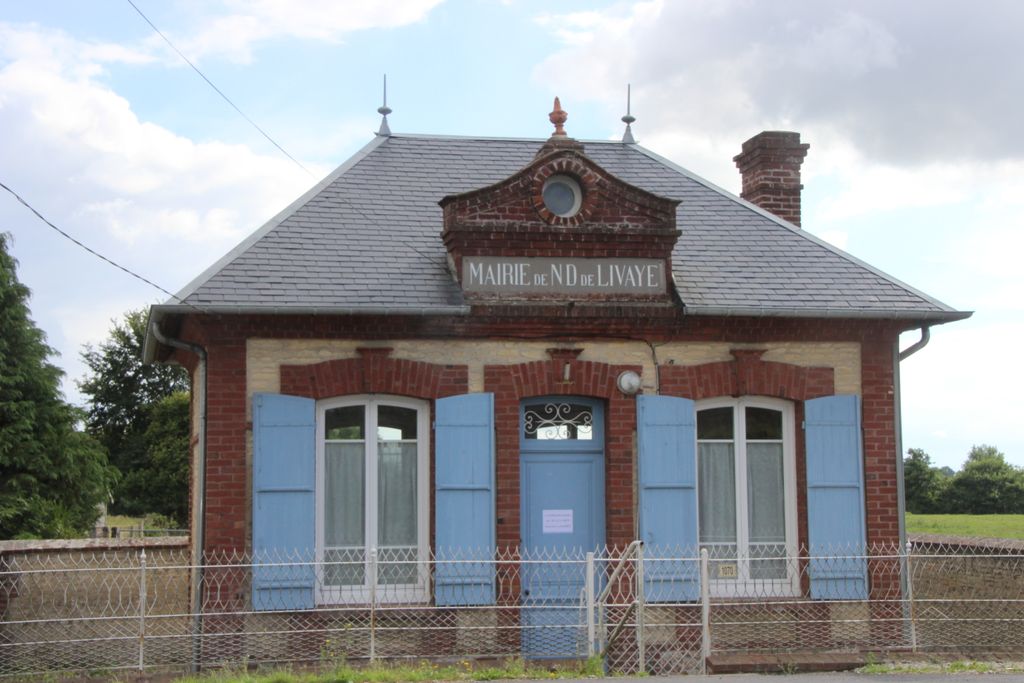 Photo №2 of Notre-Dame-de-Livaye