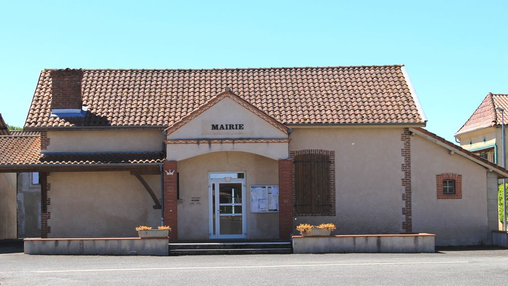 Photo №2 of Fontrailles