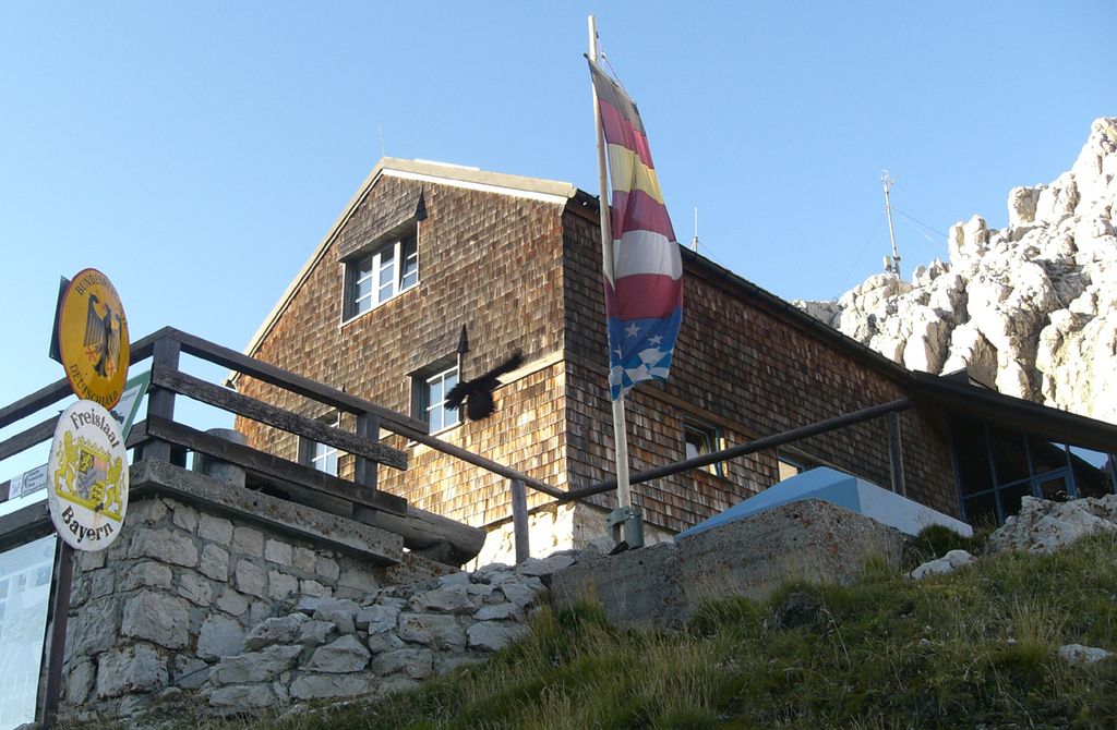 Photo 1