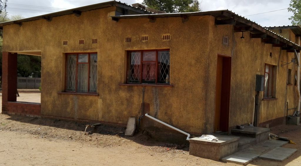 Photo №2 of Mogoditshane