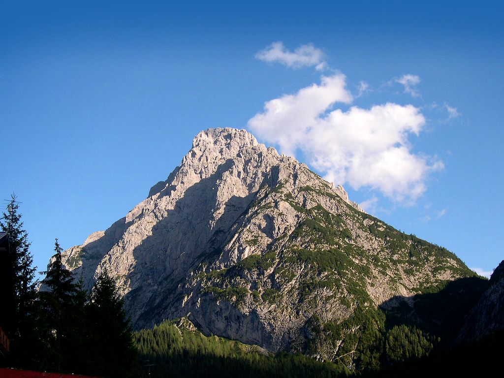 Photo №2 of Monte Siera