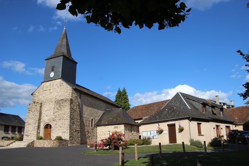 Photo №2 of Montgibaud