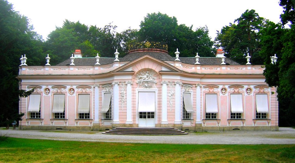 Photo №2 of Amalienburg