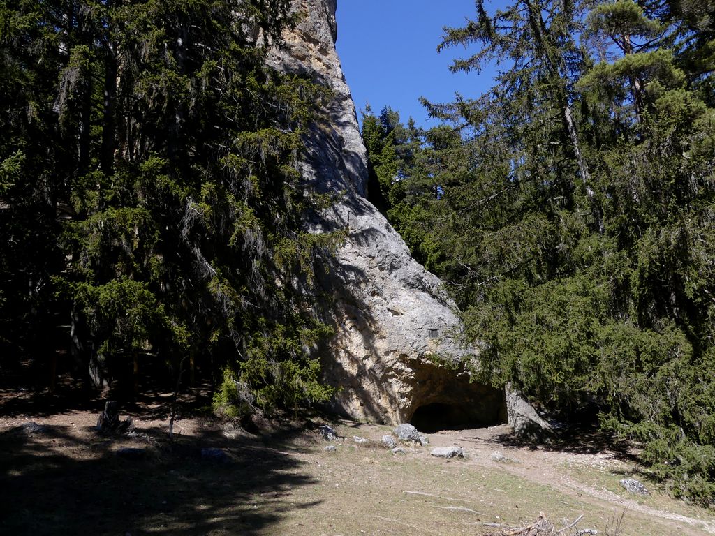 Photo №3 of Monolithe de Sardières