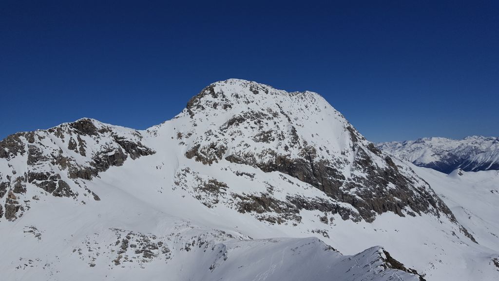 Photo №3 of Igl Compass