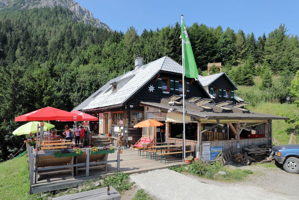 Puchberg_am_Schneeberg_-_Edelwei%C3%9Fh%C3%BCtte