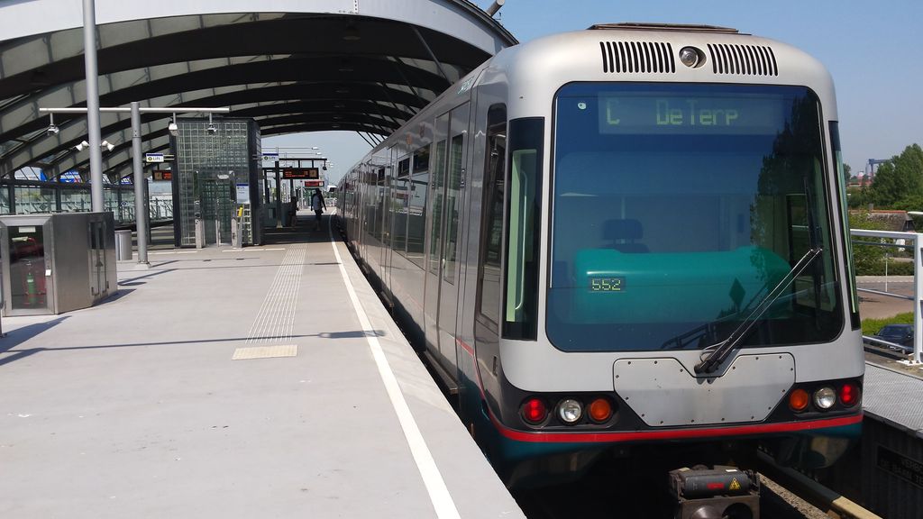 Photo №2 of Pernis