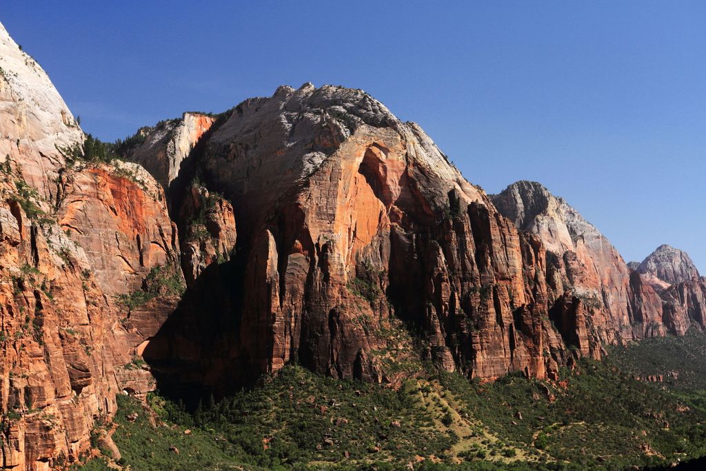 Photo №2 of Red Arch Mountain