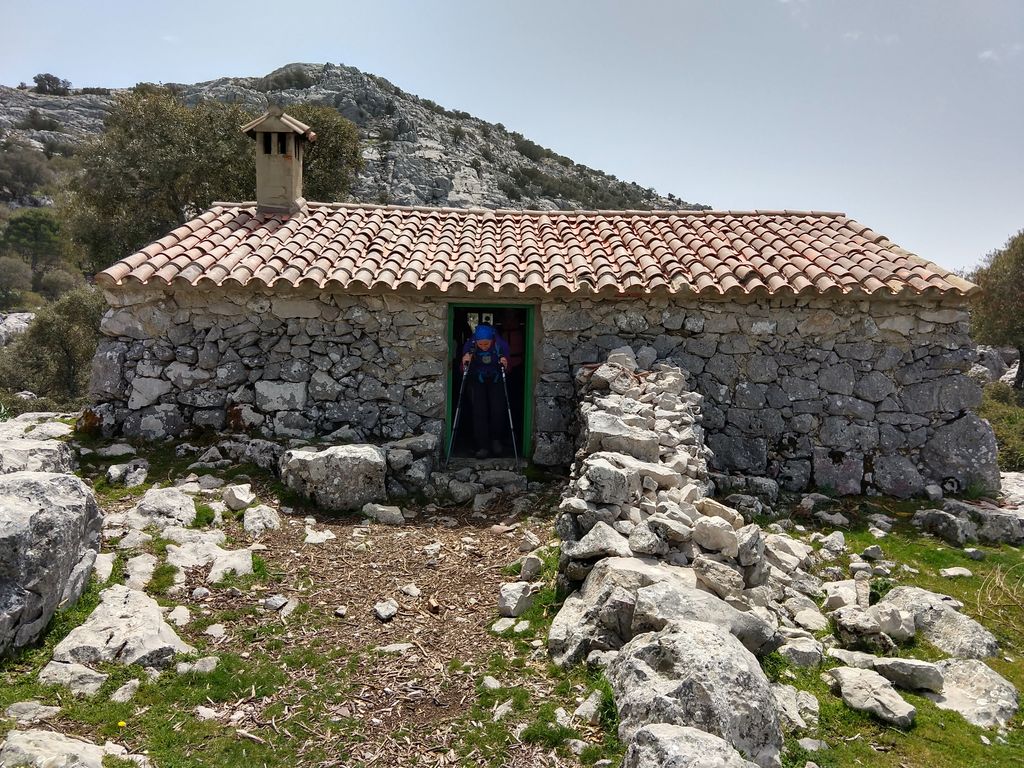 Refugio_del_Reloj%2C_vista_frontal