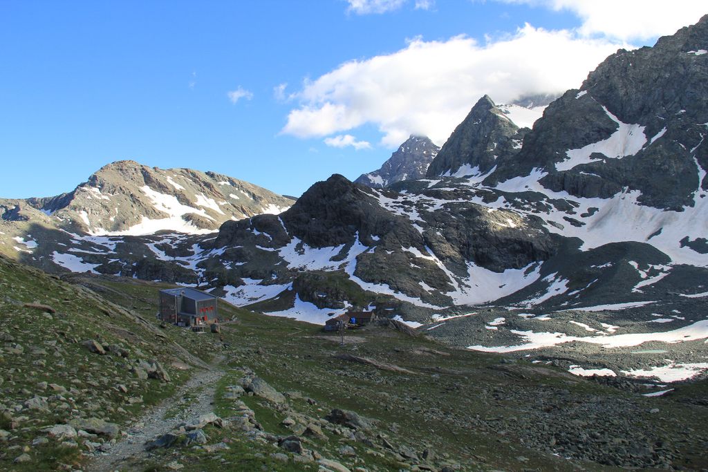 Rifugio_Bartolomeo_Gastaldi