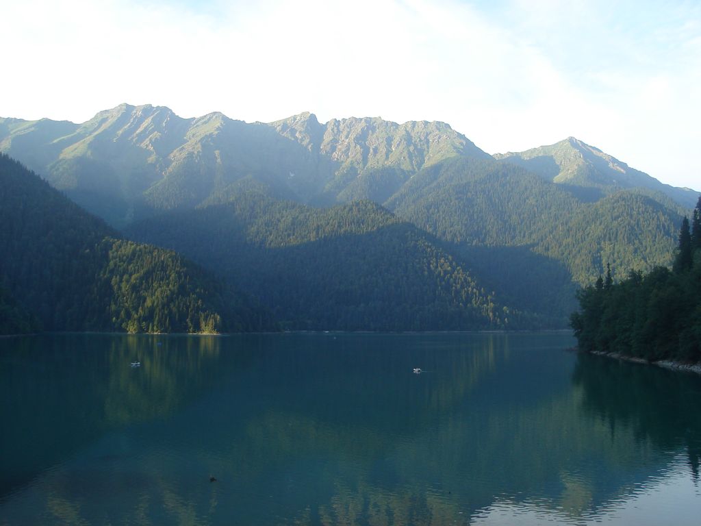 Ritsa Lake