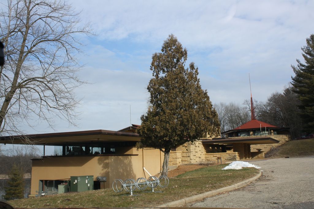 Frank Lloyd Wright Visitor Center