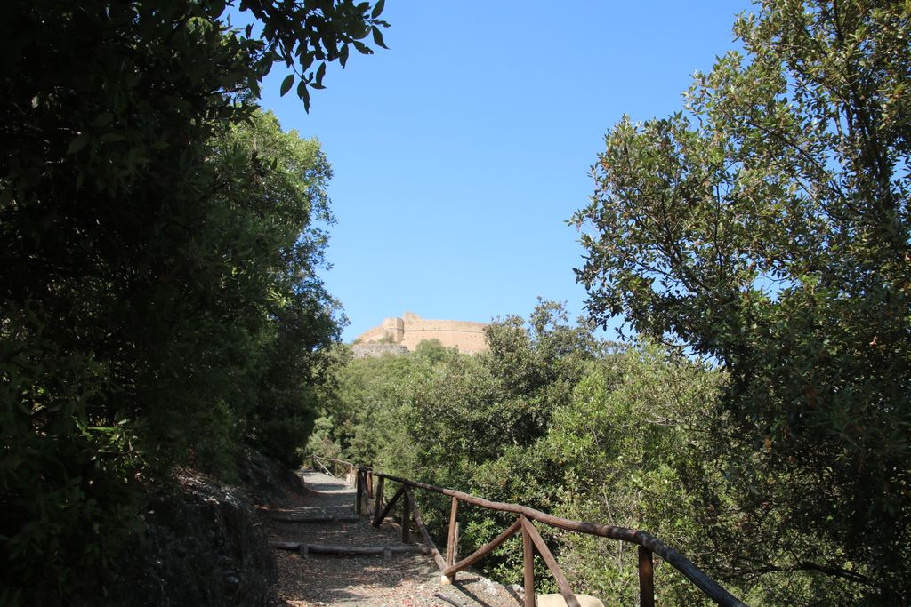 Photo №7 of Rocca di Sillano