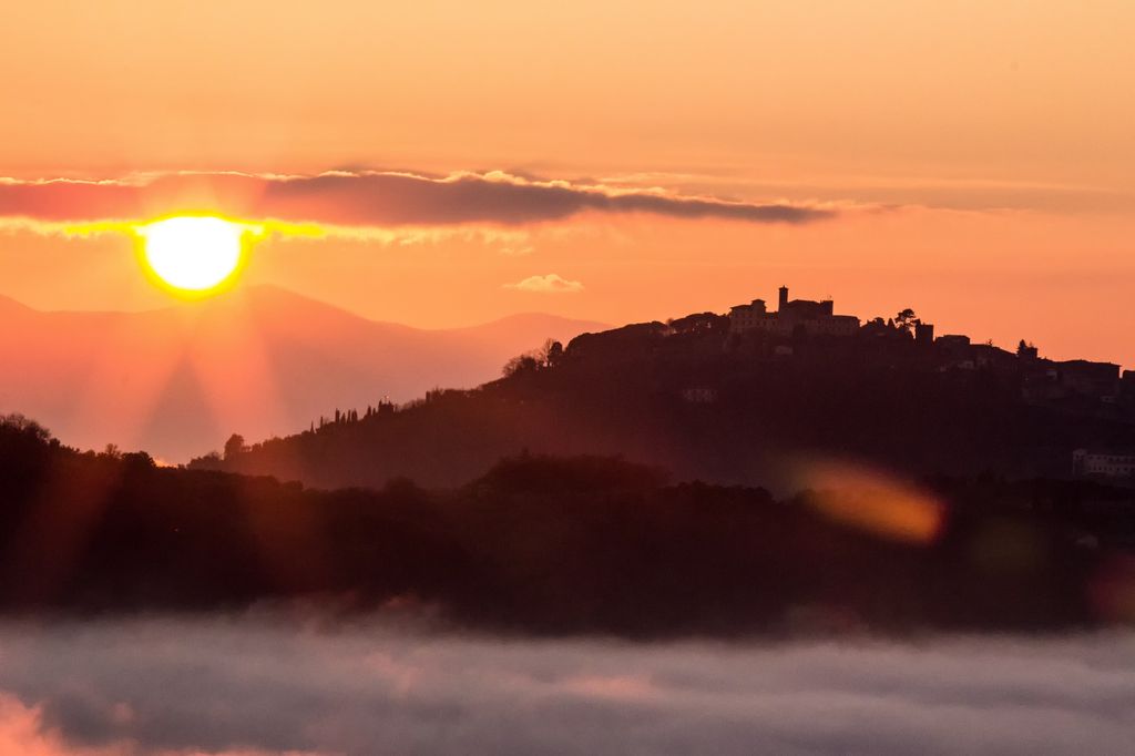 Photo №2 of Rocca di Montecatini
