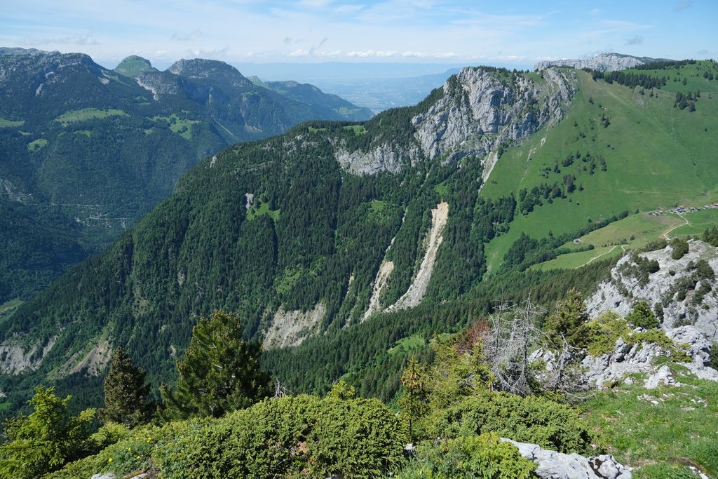 Photo №8 of Roc de Charmieux