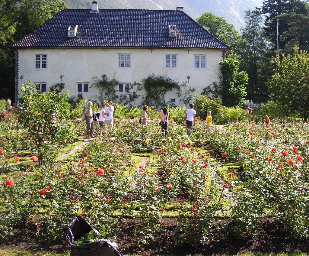 Photo №2 of Barony Rosendal