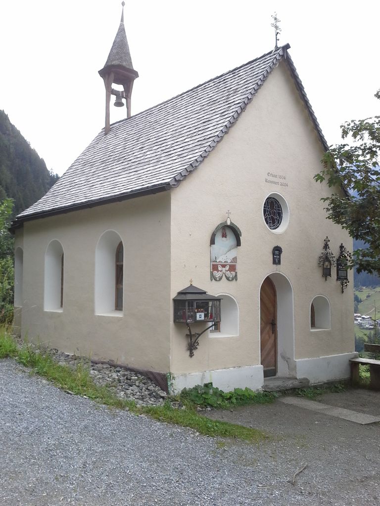 Rotweg_Kapelle_Kappl_Austria