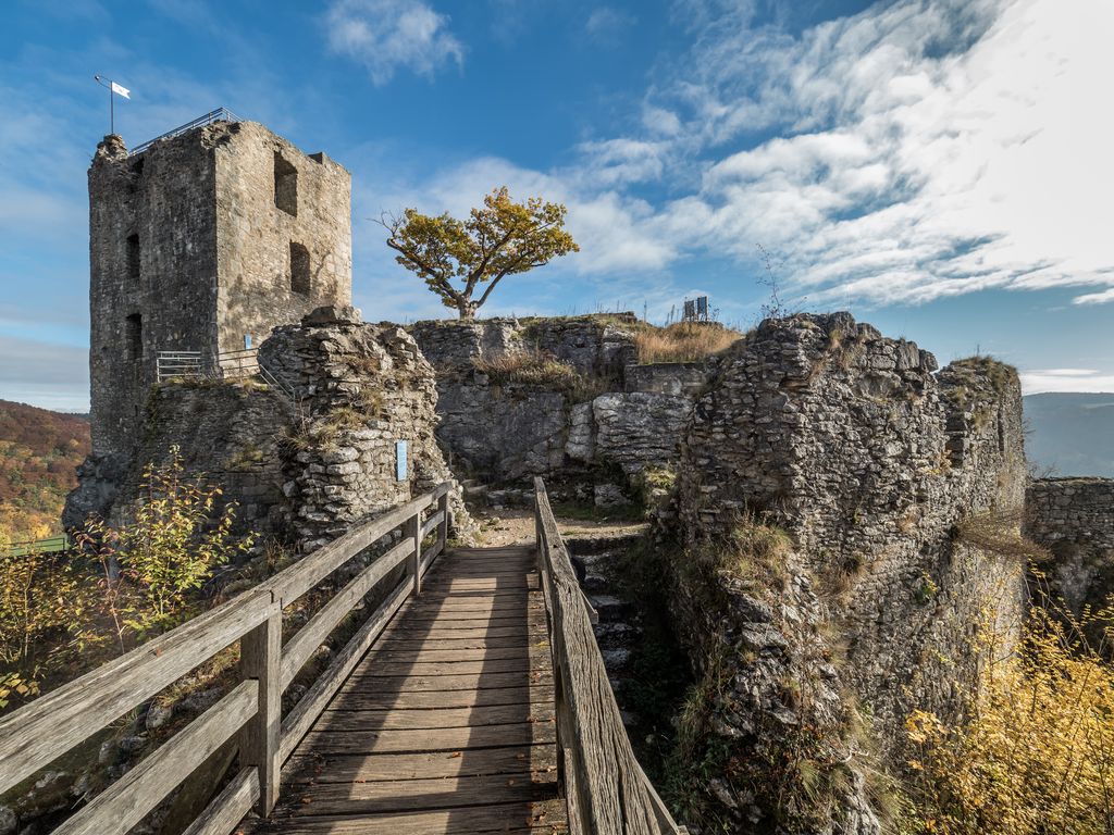 Photo №2 of Ruine Neideck