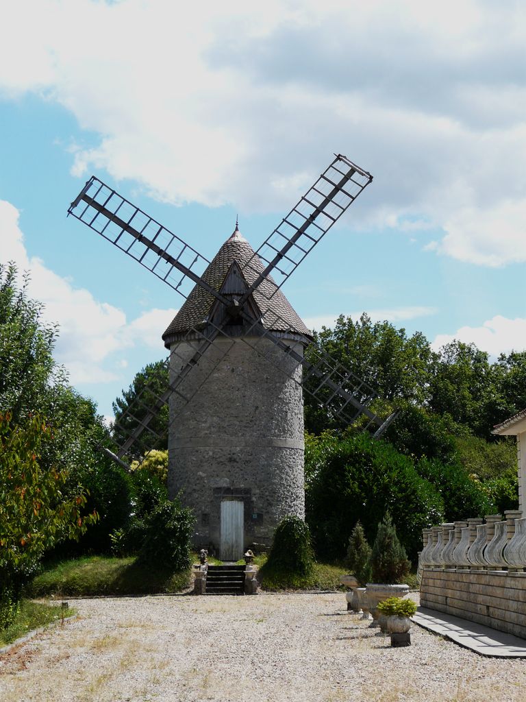 Photo №2 of Saint-Vincent-de-Connezac