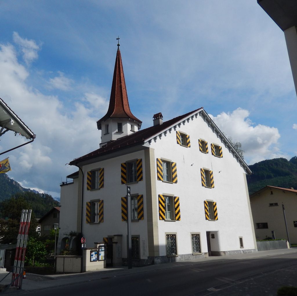 Photo №3 of Schloss Unterseen