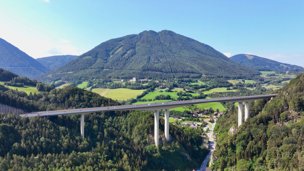 Photo №2 of Sonnwendstein