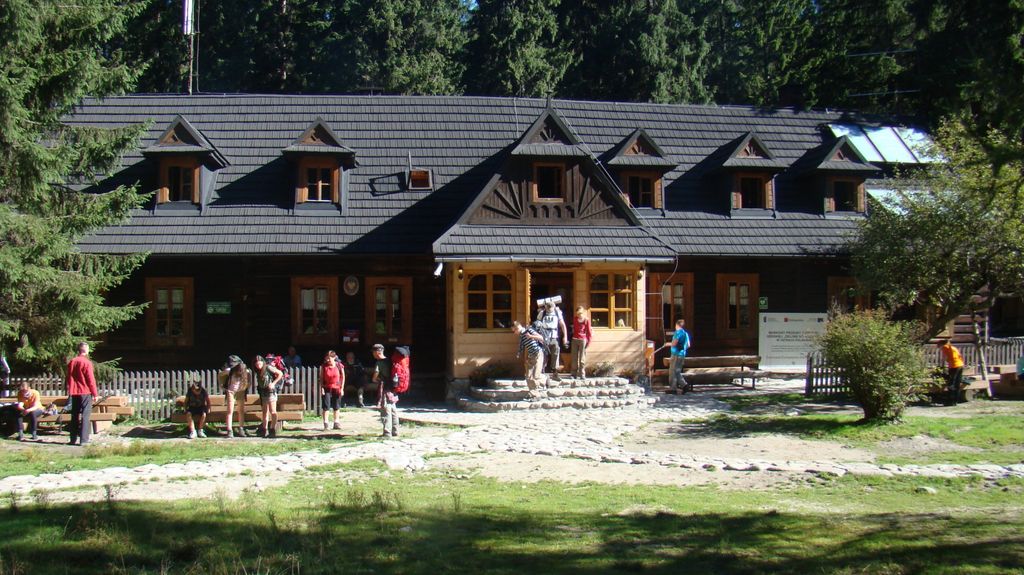 Schronisko_w_Roztoce_2012