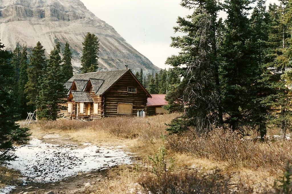 Skoki_Ski_Lodge-2009