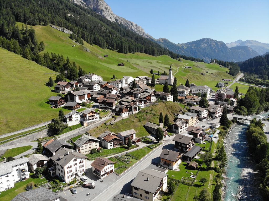 Photo №3 of Splügen