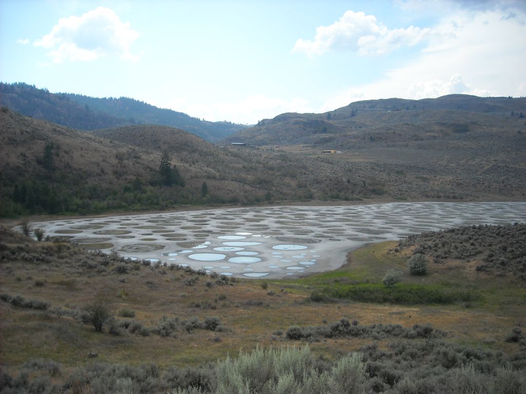 Photo №2 of Spotted Lake