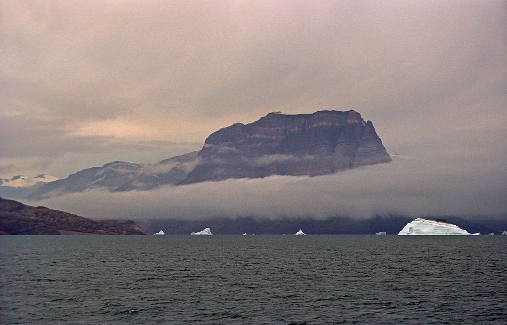 Photo №2 of Teufelsschloss