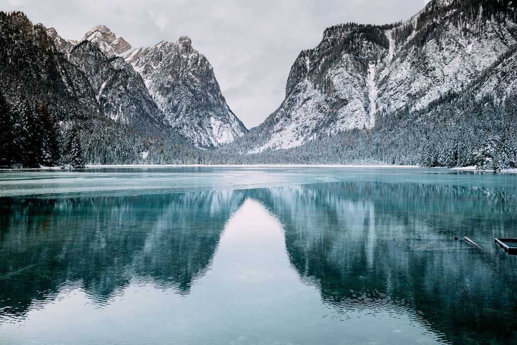 Photo №6 of Toblacher See - Lago di Dobbiaco