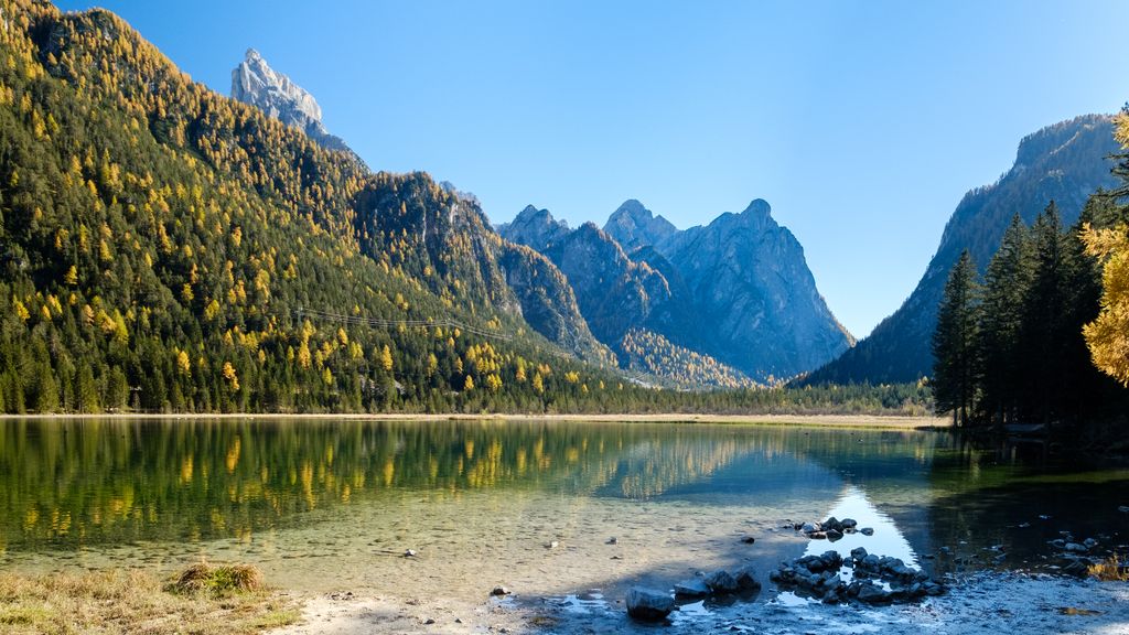 Photo №7 of Toblacher See - Lago di Dobbiaco