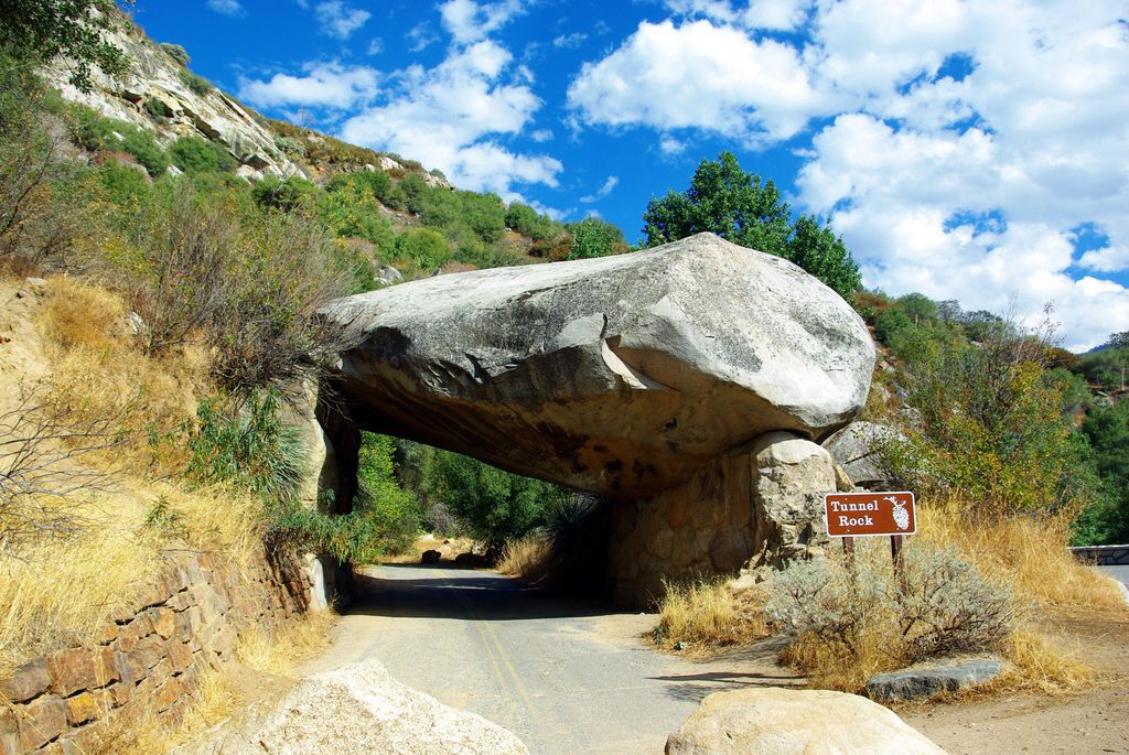 Photo №1 of Tunnel Rock