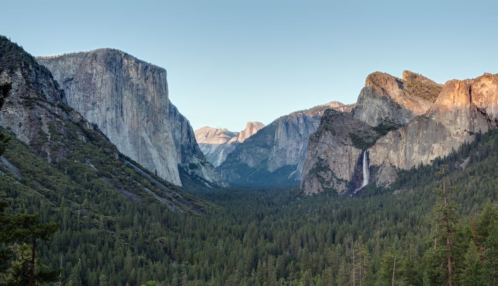Photo №7 of Tunnel View