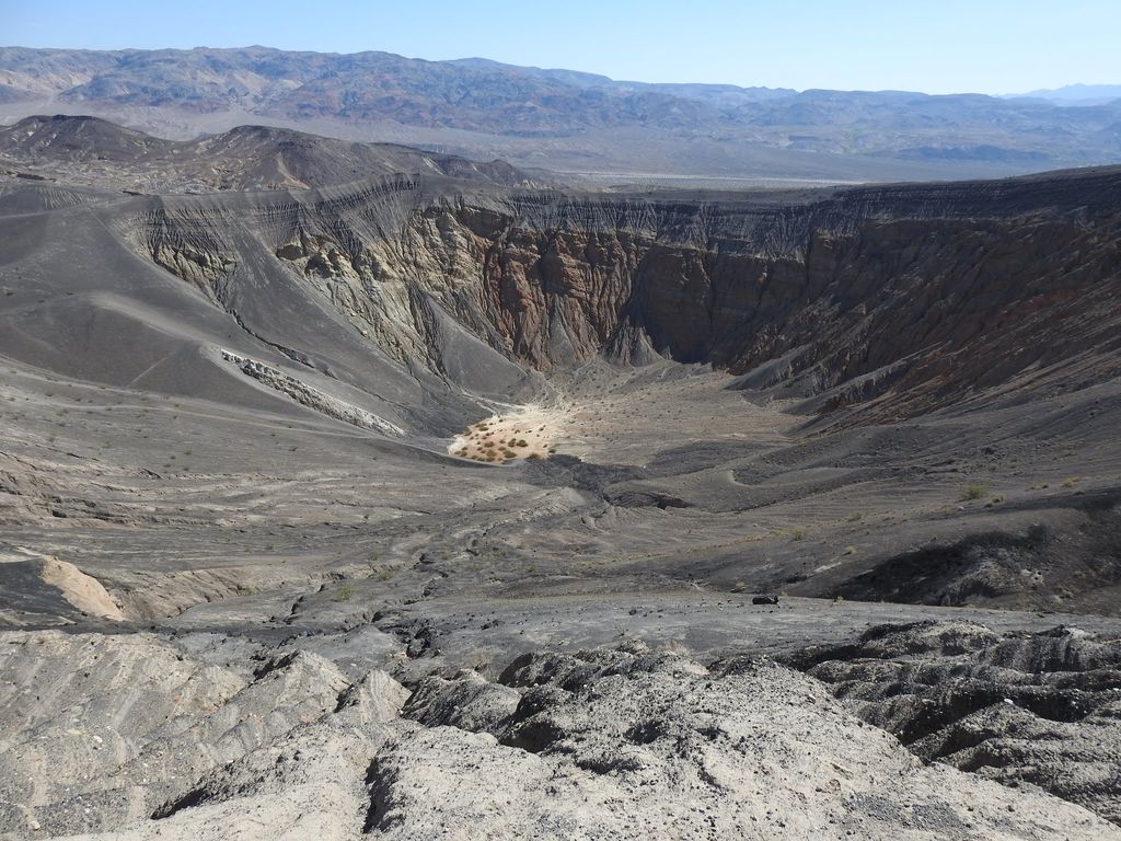 Photo №2 of Ubehebe Crater
