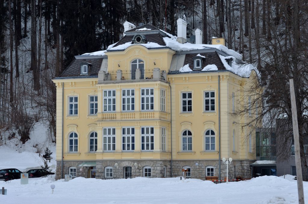 Villa_Sonnwend%2C_Ro%C3%9Fleithen