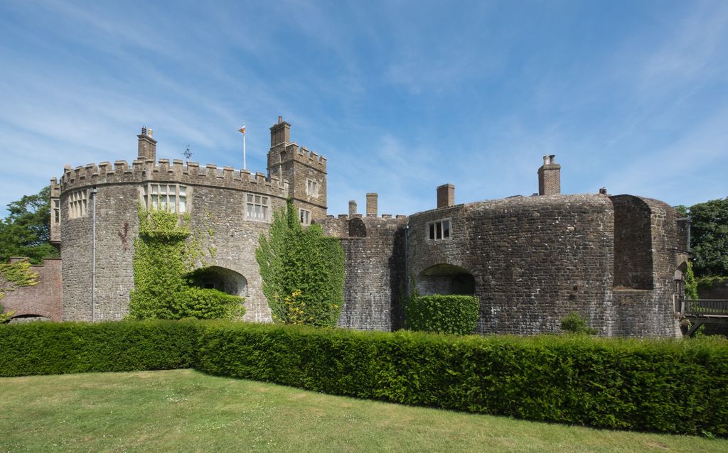 Photo №2 of Walmer Castle