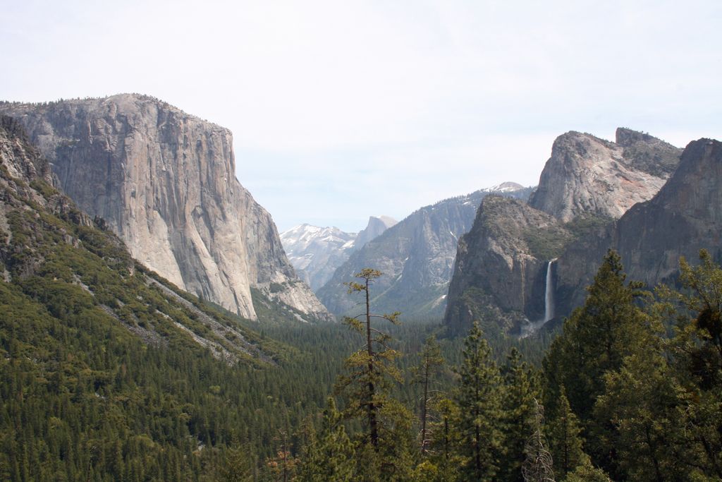 Photo №2 of Tunnel View
